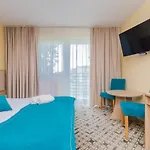 Sanatorium Zefir Resort *